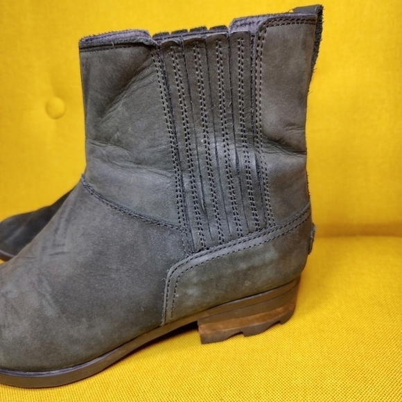 Sorel Lolla Chelsea Black Suede Leather Heeled Pull On Ankle Boots Size 8 - Picture 6 of 11